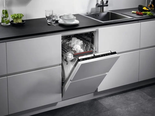 AEG FSB73427Z 7000 Integrated GlassCare AirDry 45cm Slimline Dishwasher with Sliding Hinge