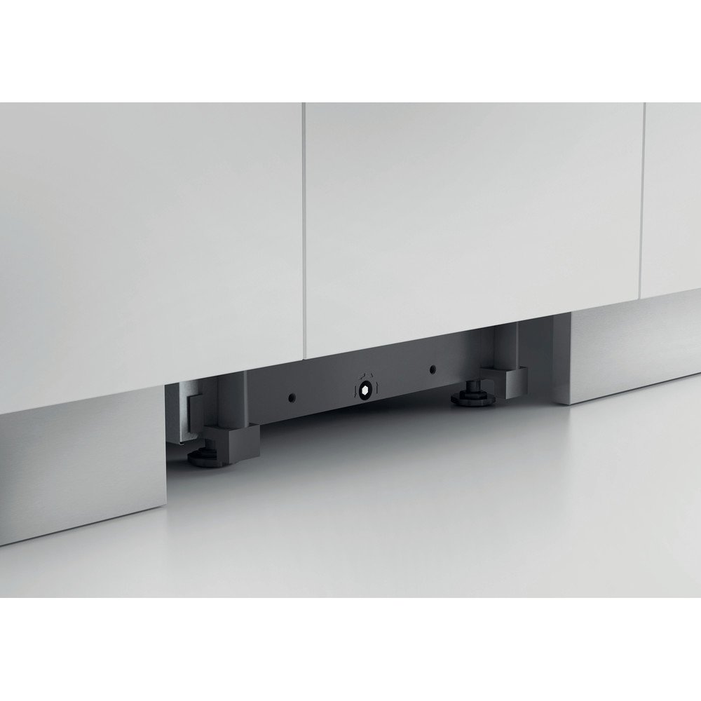 Whirlpool WSIC3M27C 44.8cm Wide Integrated Slimline Dishwasher - Silver